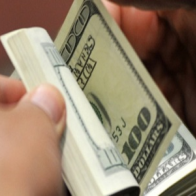 Loại USD khỏi rổ đầu tư