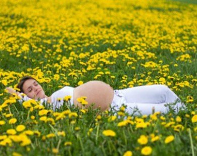 Những ảnh hưởng tiêu cực của nước hoa tới mẹ bầu và thai nhi