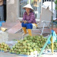 Bán 3kg xoài không mua đủ ly cà phê đá ở miền Tây