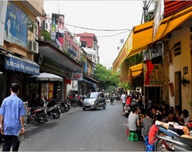 Hanoi to ban vehicles in busy Hoan Kiem streets