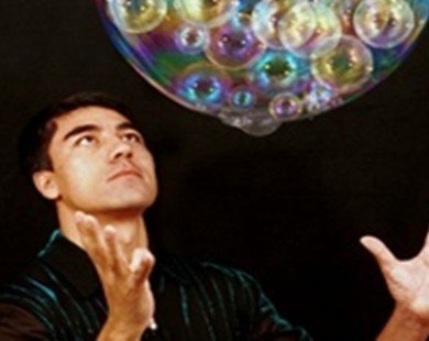 Bubble artist to create magic with new show