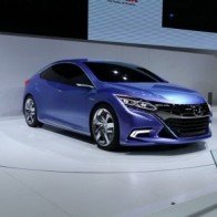 Honda ấp ủ sản xuất mẫu xe hybrid mới