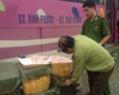 Ha Noi authorities seize 1 tonne of pork