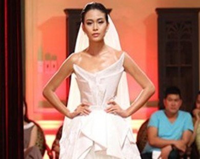 Model Mau Thuy returns to catwalk
