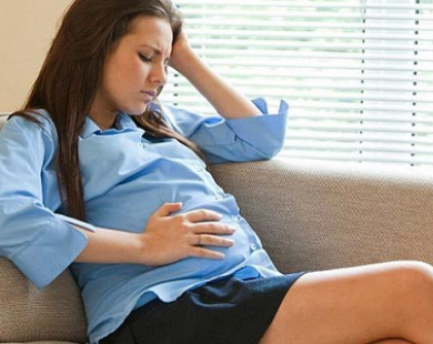 9 việc bạn nên làm khi người yêu có thai ngoài ý muốn?