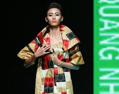 Người mẫu liên tiếp vướng sự cố ở Tuần lễ thời trang Việt Nam