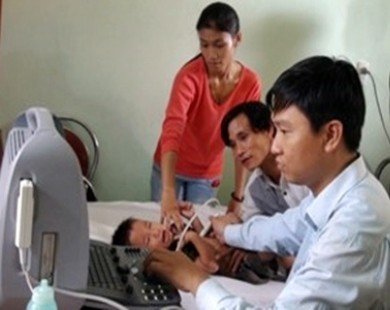 Heart check-ups given to Phu Yen children