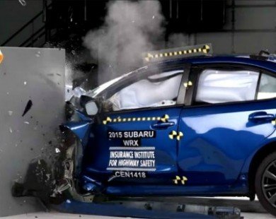 Subaru WRX 2015 đạt tiêu chuẩn an toàn cao nhất