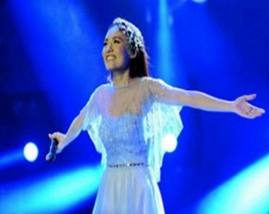 Music teacher wannabe crowned 2014 Vietnam Idol