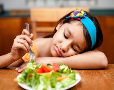 Chứng biếng ăn và sự tự ti ở trẻ có liên quan đến nhau?