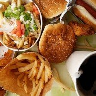 Những kiểu ăn sáng khiến con "học ngu đi"