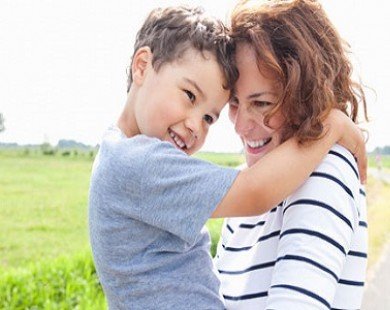 Những bài học mẹ đơn thân dạy con trai