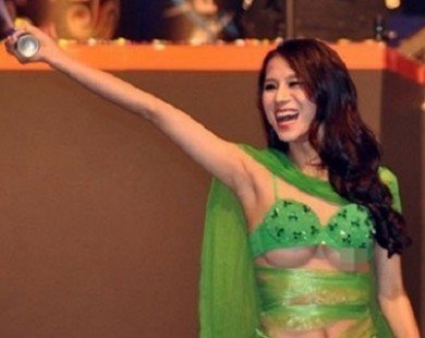 Những nghệ sỹ ăn mặc phản cảm nhất showbiz Việt