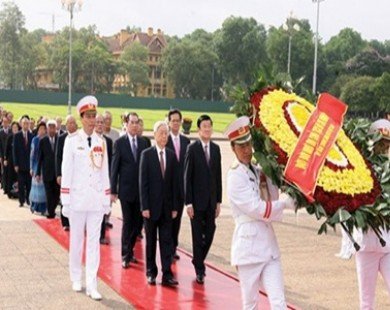Leaders pay tribute on birthday of late President Ho Chi Minh