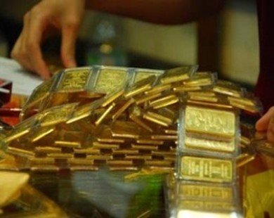 Giá vàng tăng vọt qua 37,2 triệu đồng/lượng, cao nhất 7 tháng