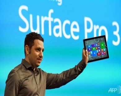 Microsoft takes aim at laptops with new Surface tablet