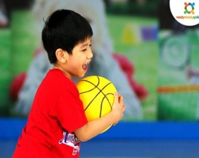 4 lợi ích tuyệt vời của thể thao đối với trẻ