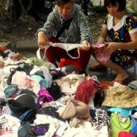 Đồ bơi sida đổ đống giá 10.000 đồng