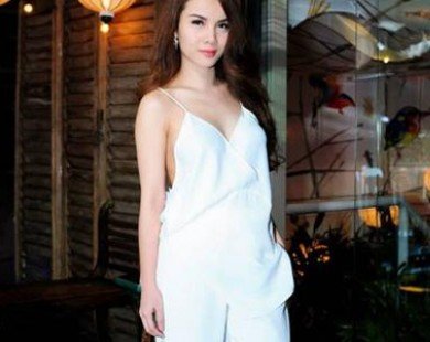 Sao Việt đẹp tuần qua: Yến Trang thanh lịch mà sexy với sắc trắng