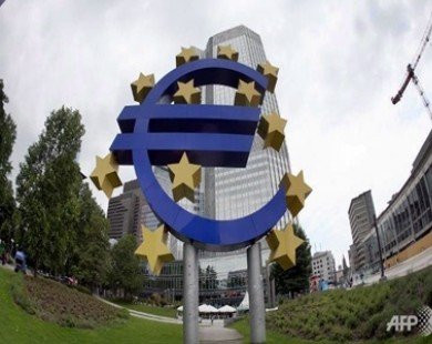 Eurozone inflation slows, in new signal for ECB easing