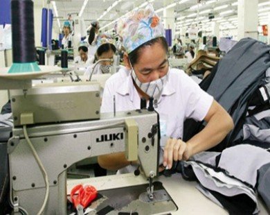 Garment exports hit US$7.44 billion