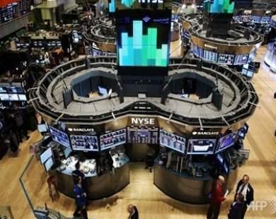 Dow, S&P 500 hit record closes after ISM data revision