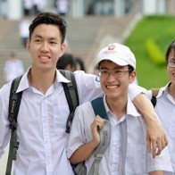 Thí sinh lúng túng với phần tự luận môn Ngoại ngữ