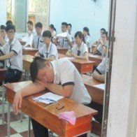 Thí sinh bị ốm sẽ được đặc cách tốt nghiệp