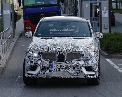 Cận cảnh nội thất Mercedes-Benz MLC Coupe SUV