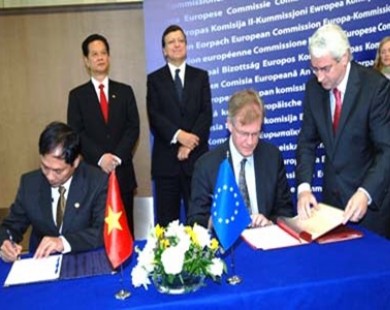 Vietnam seeks to enhance cooperation with EU