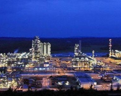 Gazprom Neft muốn mua 49% cổ phần Nhà máy Lọc dầu Dung Quất