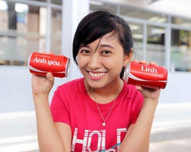 Coca-Cola in tên người tiêu dùng lên nhãn sản phẩm