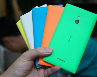 Nokia XL ra mắt tại VN: Giá 3,7 triệu, bán từ hôm nay