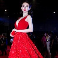 10 bộ váy ấn tượng của mỹ nhân Việt ở Đêm hội chân dài