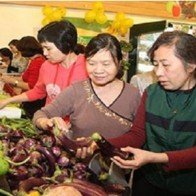 Thịt gà, rau củ đua nhau tăng giá