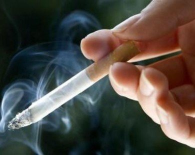 Ngửi khói thuốc làm tăng nguy cơ sảy thai