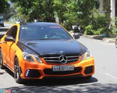 Mercedes E350 độ bodykit, sơn màu cam độc đáo ở Sài Gòn