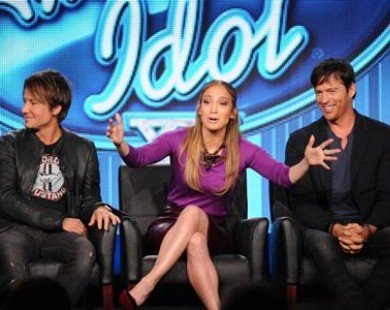 American Idol giữ nguyên dàn giám khảo trong mùa mới