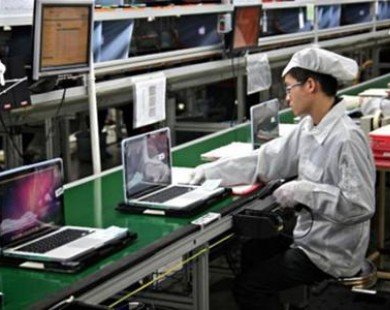 Người Việt đang bỏ ra 1000 giờ làm việc để mua về một chiếc iPhone 5S