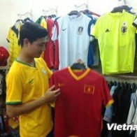 Thời trang, phụ kiện ăn theo World Cup 2014 “đắt khách”