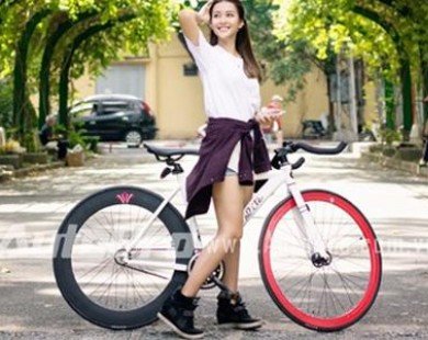 Hot girl Khả Ngân khỏe khoắn bên xe đạp Fixed Gear