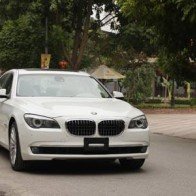 BMW 7-series tại Việt Nam giảm đến 355 triệu đồng