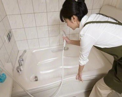 5 bước dọn phòng tắm sạch sẽ dưới 20 phút
