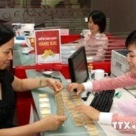 Giá vàng SJC đi ngang, tỷ giá giảm từ 5-10 đồng/USD