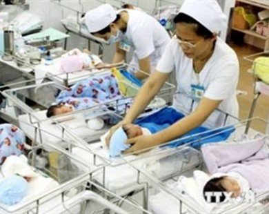 Vietnam’s maternal, child health care hailed globally