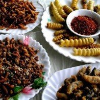 Sử dụng côn trùng làm thức ăn: Cẩn thận mất mạng!