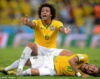 Neymar cảm giác như bị liệt khi dính chấn thương kinh hoàng