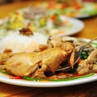 Quán ăn gây nghiện với dân công sở phố Lò Đúc