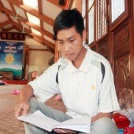 Chưa sõi tiếng Kinh, 9X quyết thi trường 27 điểm vẫn trượt