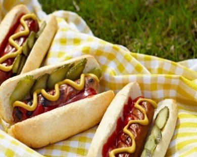 6 lý do bạn không nên ăn hotdog